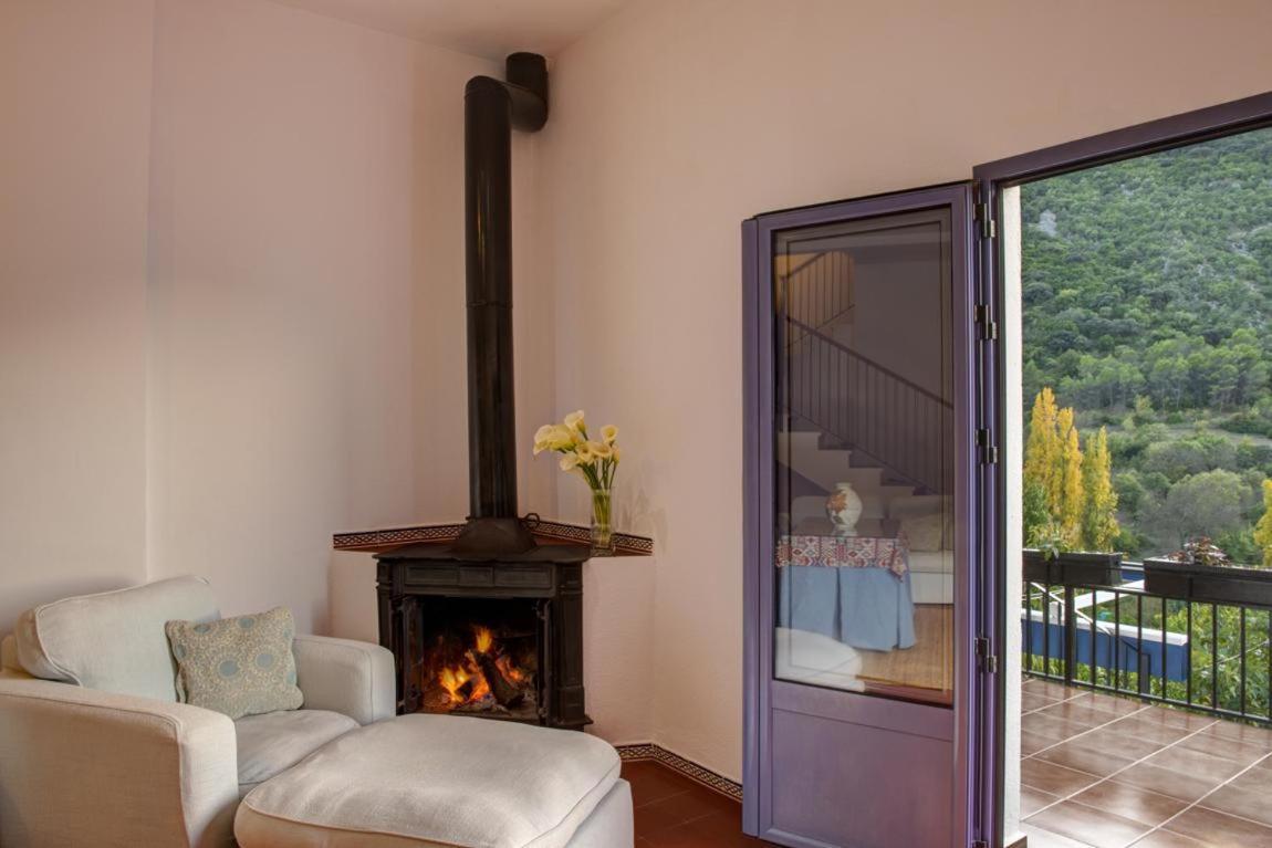 Stunning Home Benamahoma 4 Bed - Sierra Grazalema エクステリア 写真